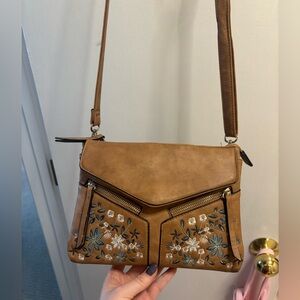 Francesca's Collections Tan Floral Crossbody Bag